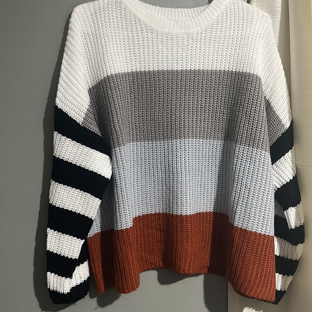 ▫️STRIPED SWEATER - Picture 2 of 5